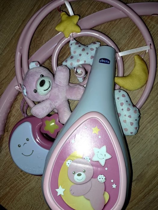Chicco мобиль для девочки