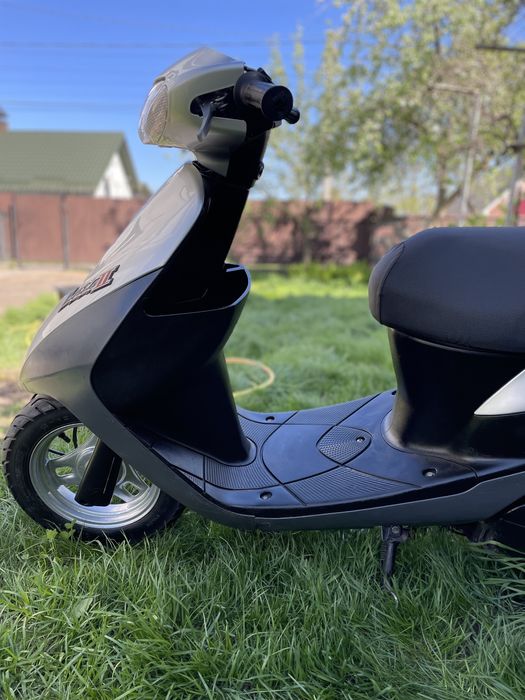Suzuki lets 2 new