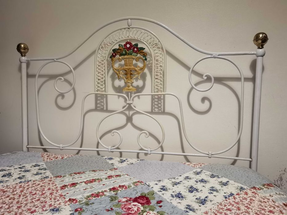 Cama de ferro antiga 120x200