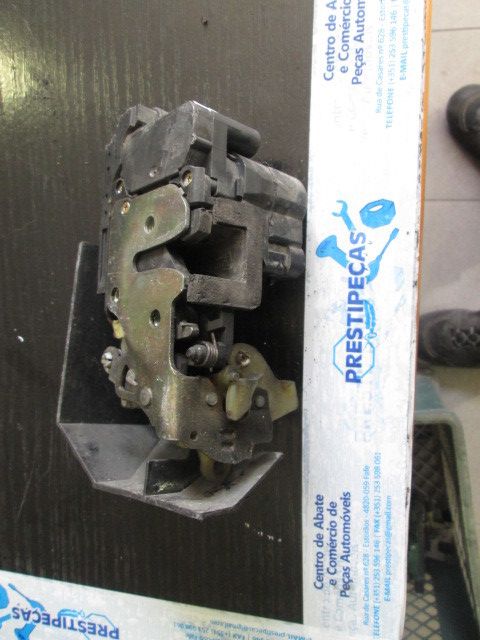 Fechadura / fecho porta frente esquerdo ALFA ROMEO 156 Sportwagon (932