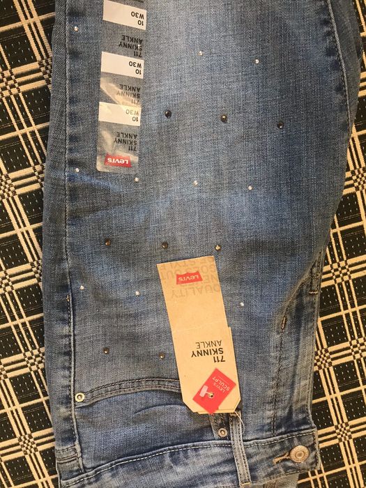 Классные джинсы Levi’s