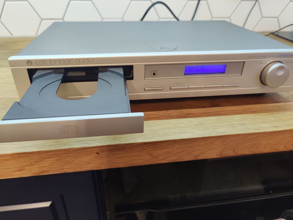 Cambridge Audio D500SE srebrny CD player, wymieniony laser, pilot