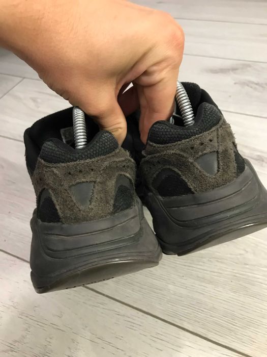 Buty Adidas YEEZY Boost 700 V2 Vanta rozm. 36