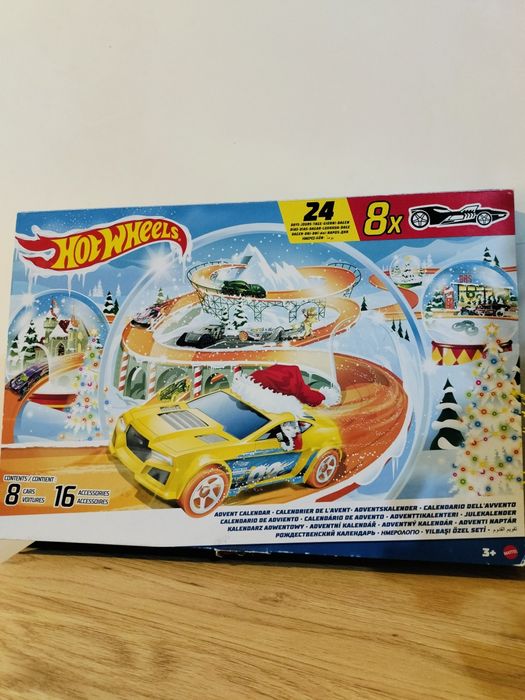 Адвент календар hot wheels