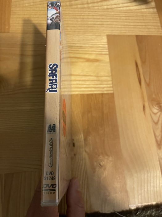 Film dvd Safari jeszcze zafoliowany