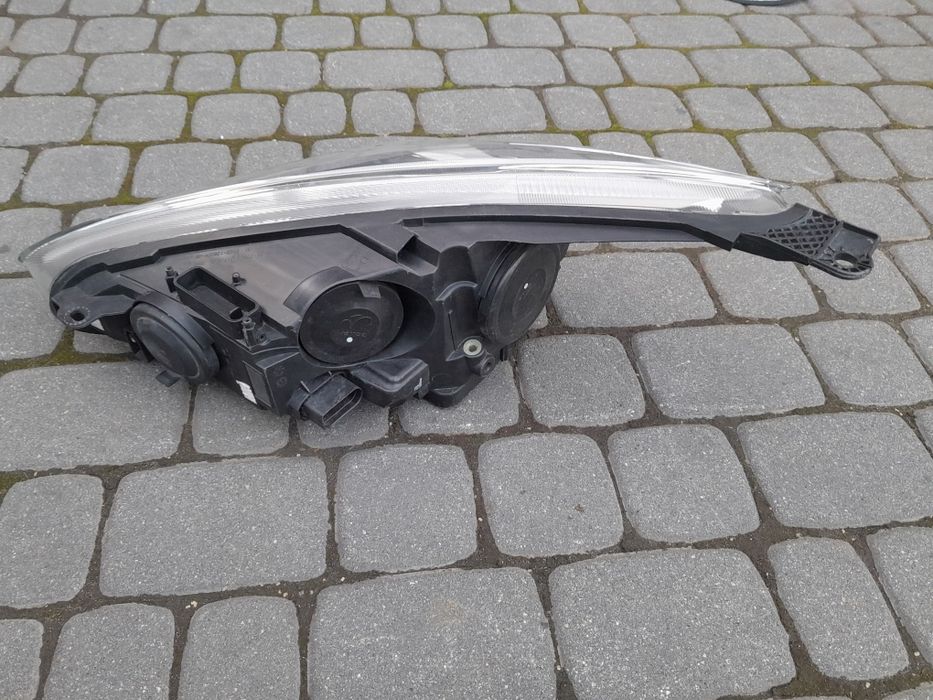Lampa prawa prawy przód Focus mk3 III europa 14> F1EB13W029CB