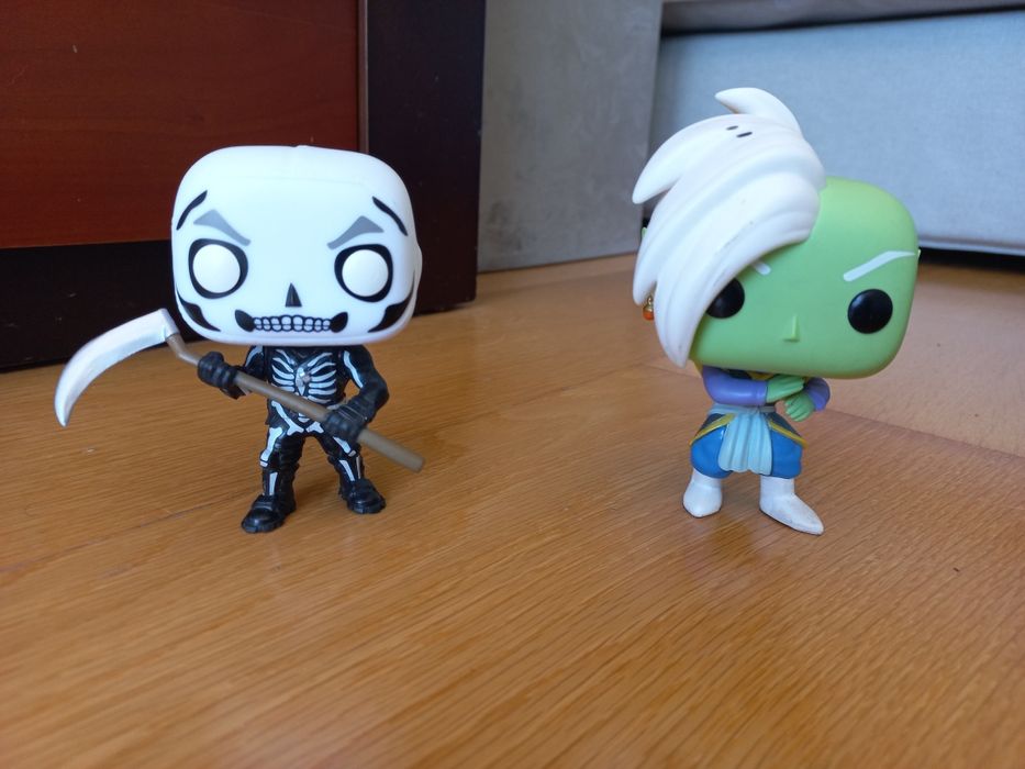Bonecos Pops Zamasu e Pops Fortnite