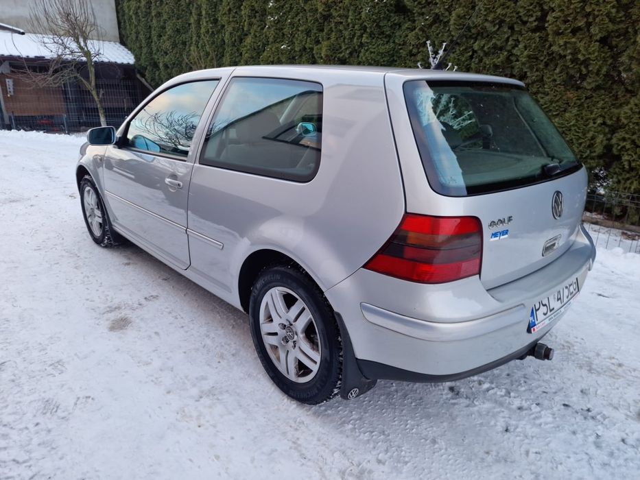 Vw Golf IV 1.6i SR Automat Zadbany Zarejestrowany tylko 235tyś