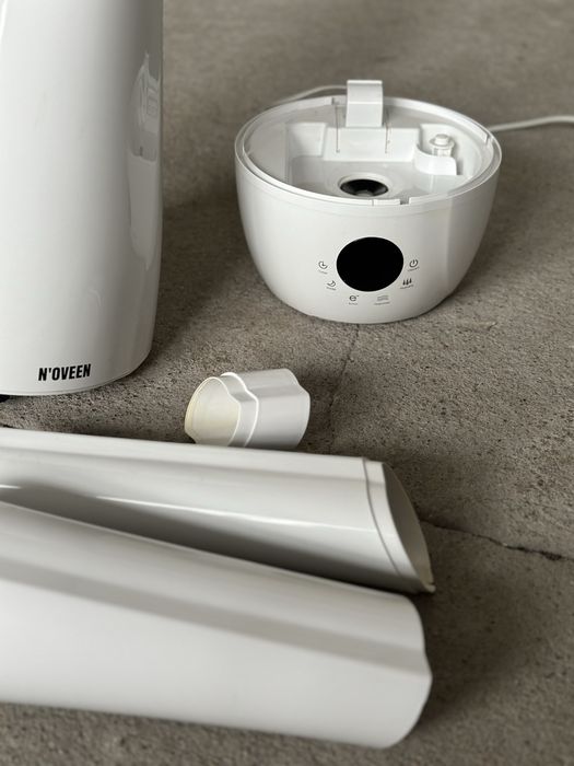 Nawilżacz powietrza stojący biały N’oveen elegancki