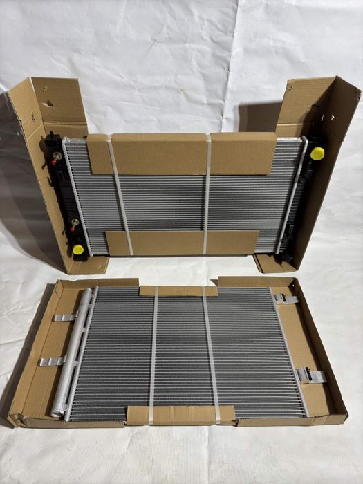 Корпус блока запобіжників на Nissan Rogue T33 корпус предохранителей