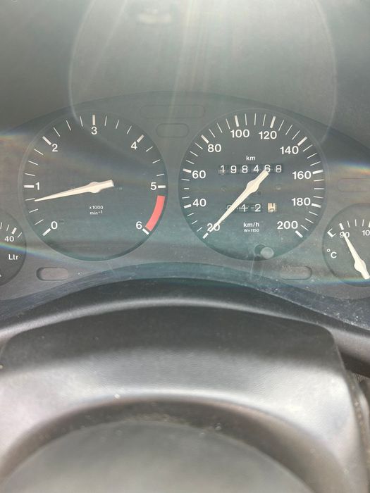 Opel Corsa 1.5TD gasóleo
