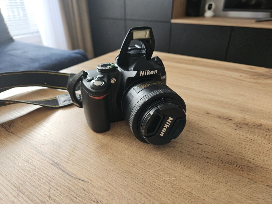 Aparat fotograficzny Nikon D3000