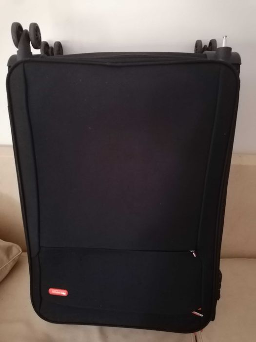 Mala de viagem Clipper. COMO NOVA! Ótimo preço.