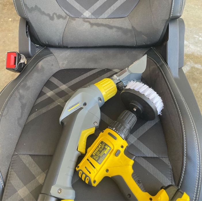 Оренда миючого пилососу і пароочисника karcher