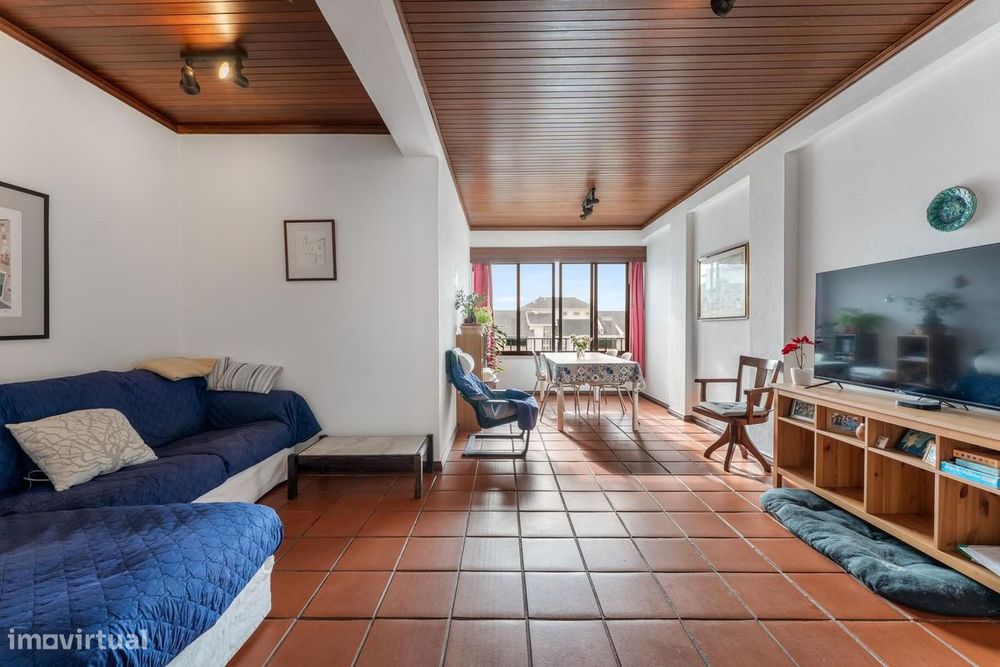 Penthouse T4 com piscina, Junqueiro Carcavelos, Cascais