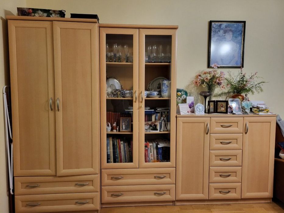 Odam za darmo regał