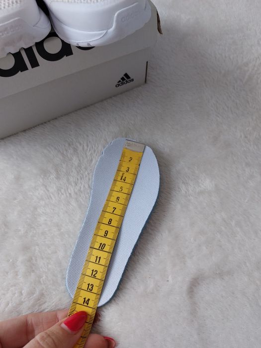 Buty dla dziewczynki r 22