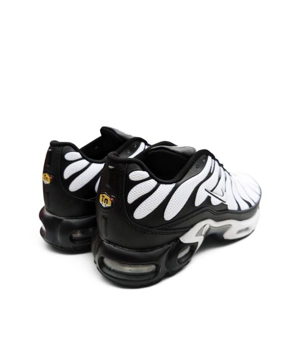 NIKE AIR MAX plus oreo