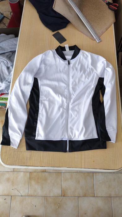 Casaco desportivo Roly Iliada Kids — novo com etiqueta — Tamanho 10 an