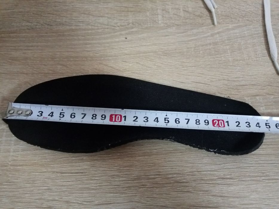 Кроссовки Adidas.38-38.5 р.оригинал