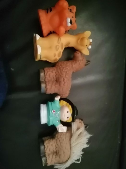 Bonecos fisher price animais e veterinário