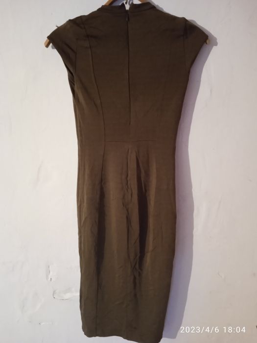 Сукня H&M колір хакі XS