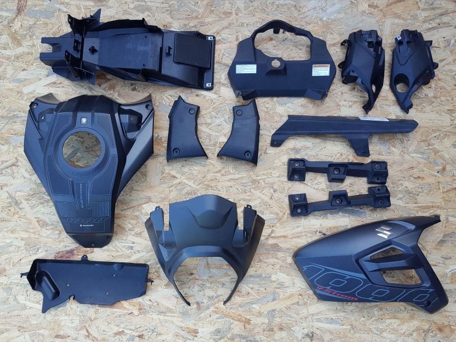 DL1000 V-strom 2014- komplet czescii lampa stelaz kanapa owiewka