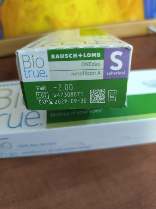 Контактні лінзи Bio true Bausch and Lomb