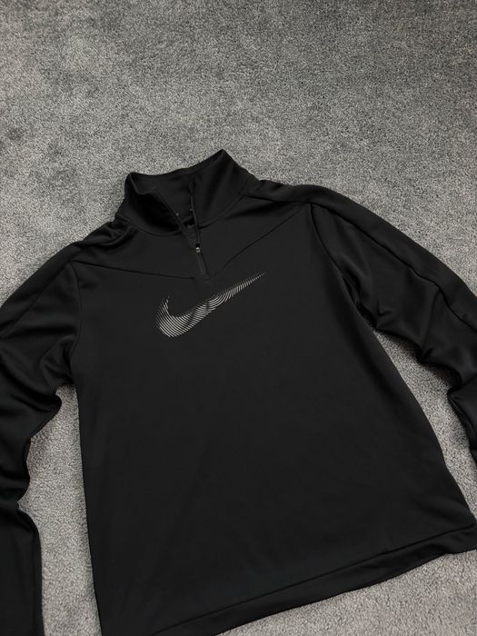 Кофта Nike Dri-Fit Swoosh