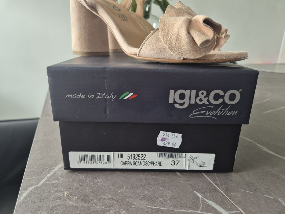 Sandały igi&co pudrowy róż 37/wkładka 24cm