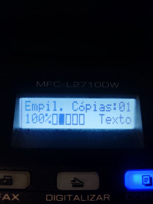 Impressora Brother L2710DW impecável com toner novo.