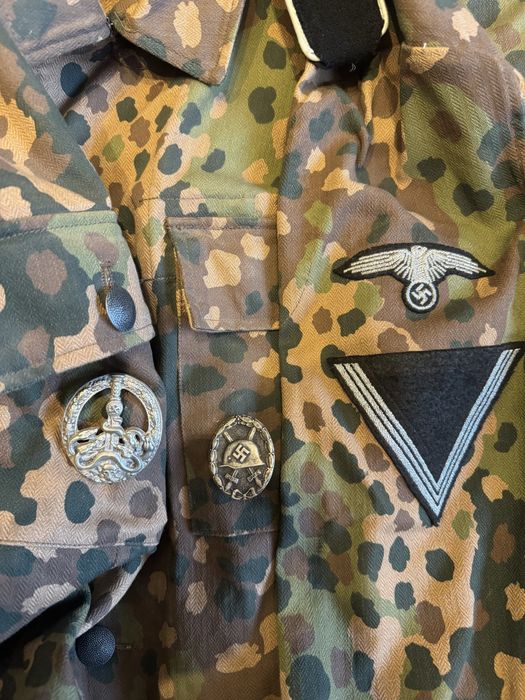 Mundur Niemiecki m44 Erbsentarn + odznaki