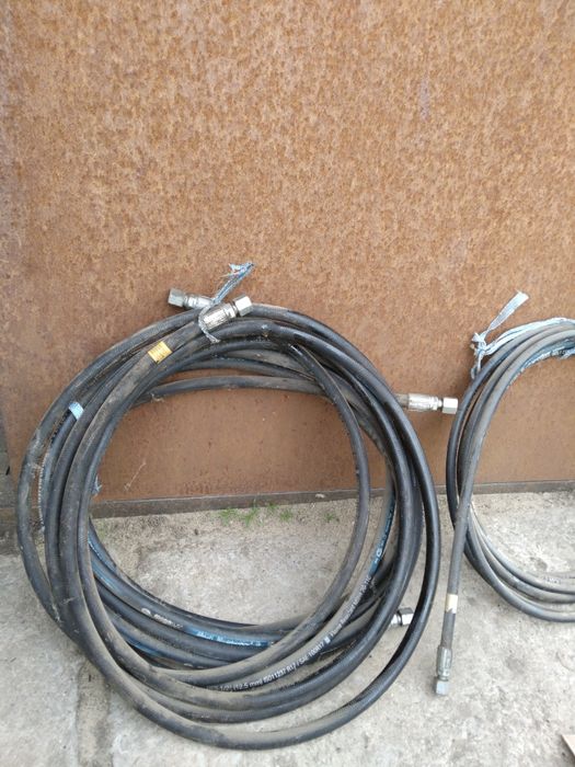 Продаю гідроциліндри та гідравлічні шланги.