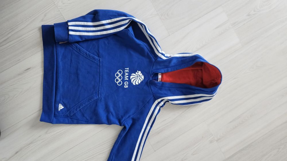 Niebieska bluza nike adidas 128 122