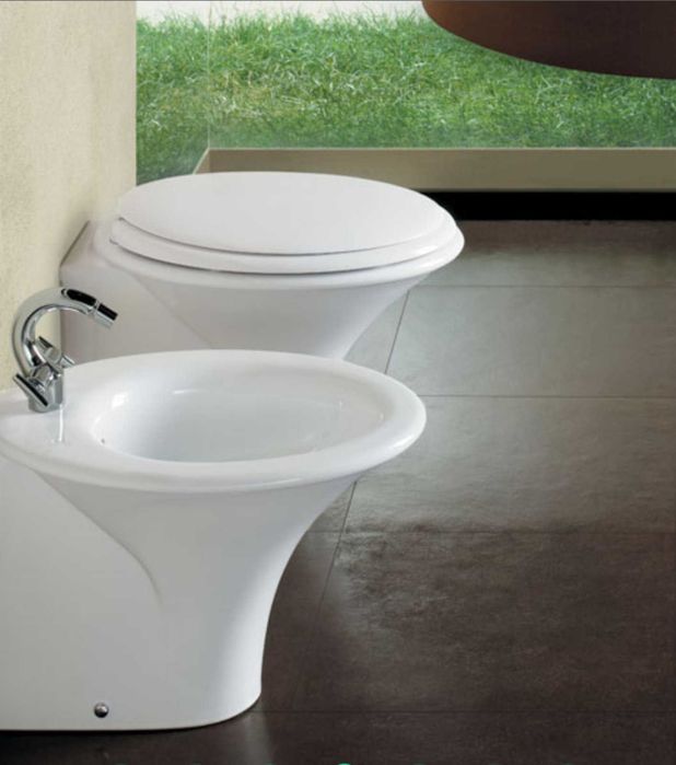 Супер красивый унитаз напольный то Sculture Италия дешево! новый !