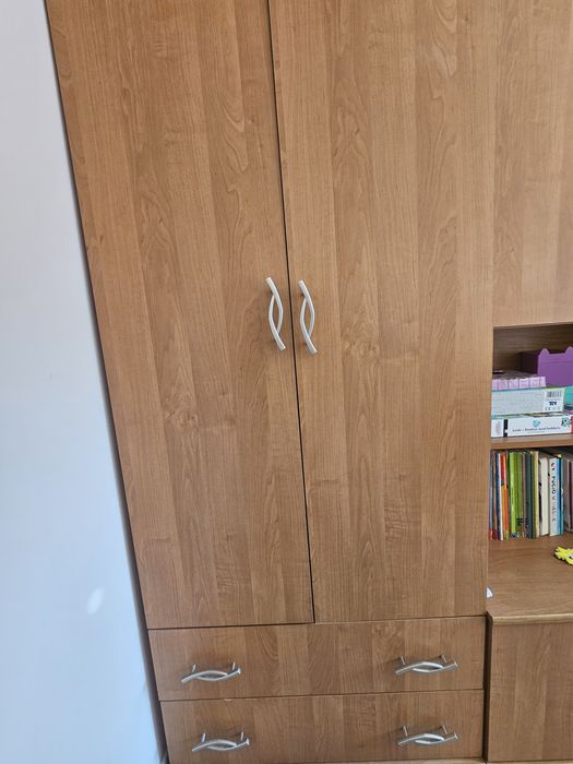 Oddam szafę i słupek