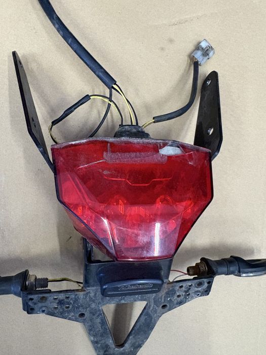 Lampa tył stelaż mocowanie tablicy ktm duke 690 z 12-15