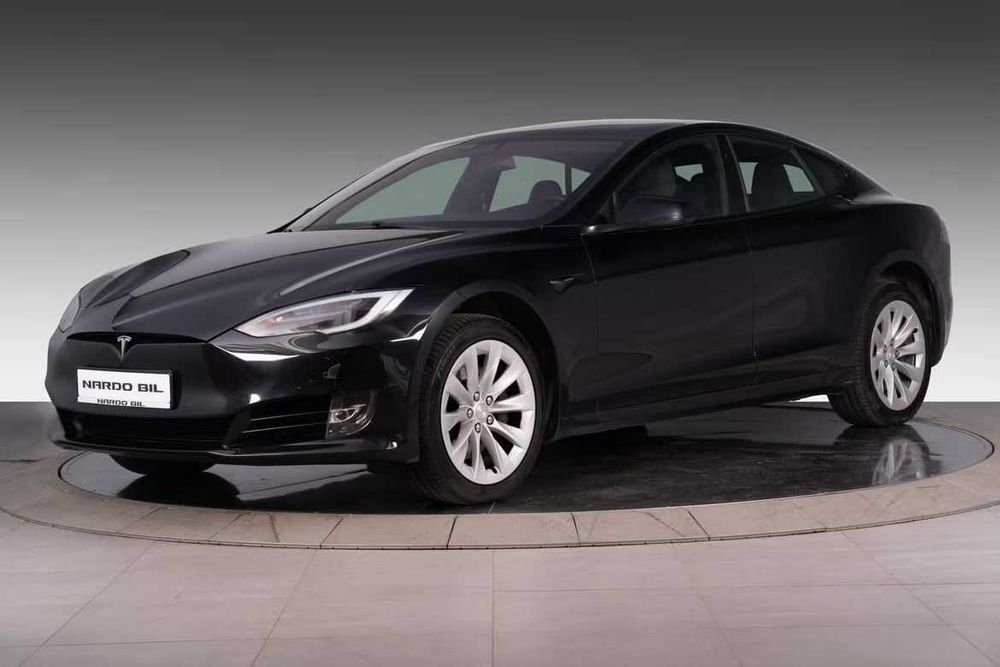 Tesla Model S 100D 2018 року з Європи