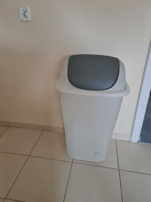 Bardzo duży kosz na ubrania