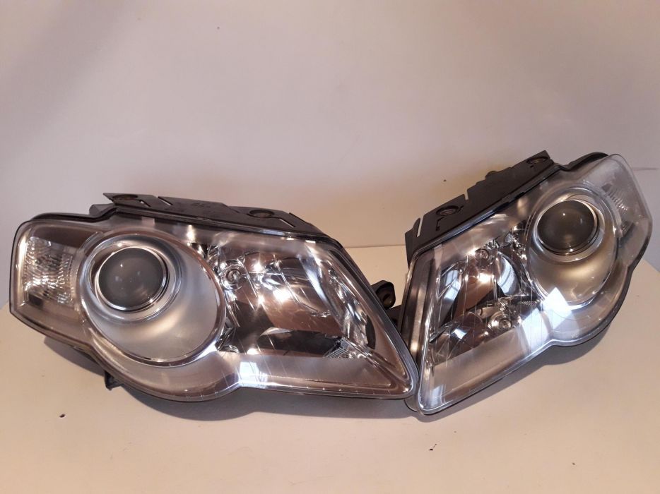 Фара Volkswagen Passat B6 L+R Hella Valeo
