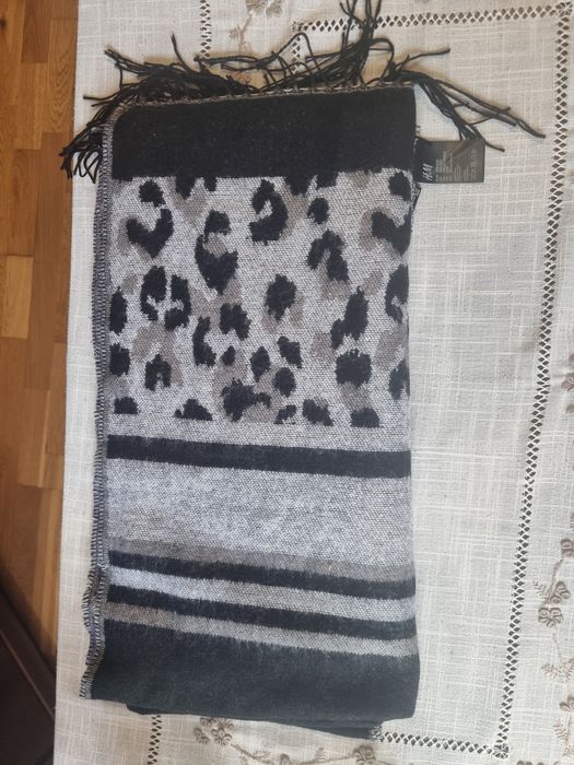 Ciepły szal 220 na 80 cm