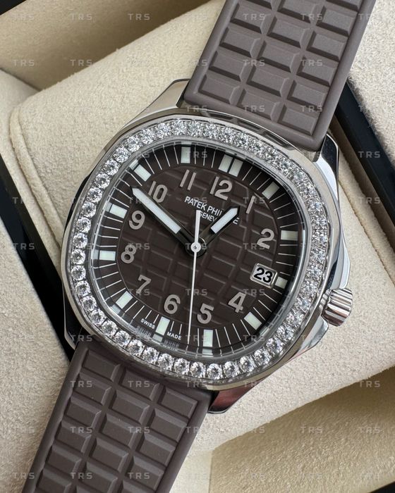 Годинник Aquanaut 35.6mm 5067