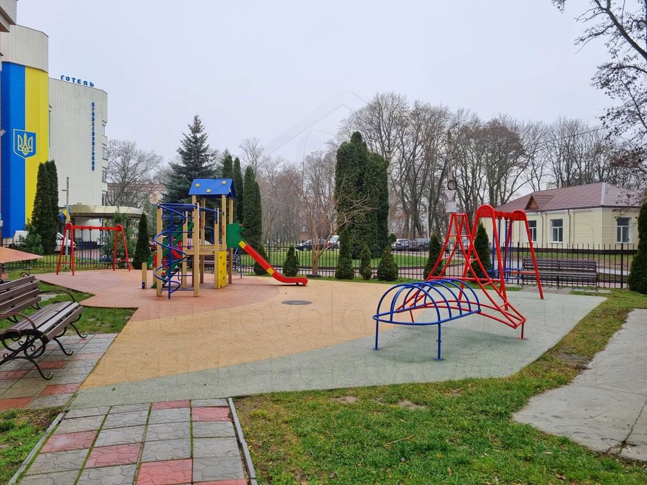 2 кімнатна квартира 77м2 в новобудові з ремонтом в районі Політеху