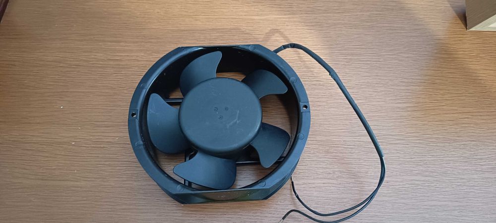 Ventilador axial Sunon