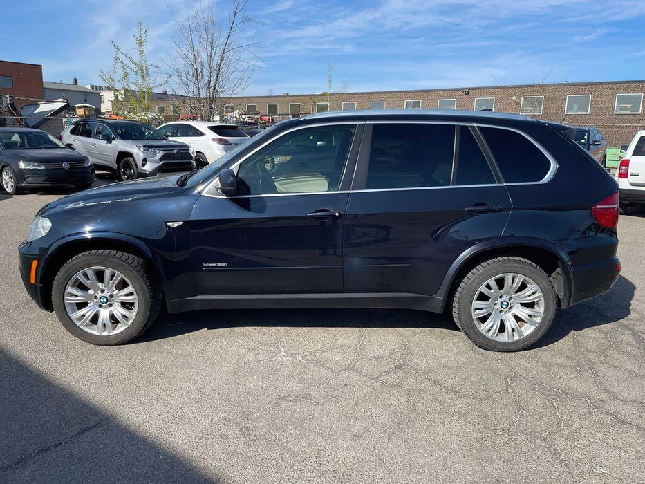 BMW X5      2012