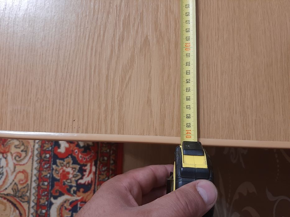 комп'ютерний стіл