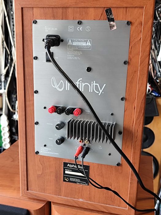 aktywny subwoofer Infinity Alpha Sub