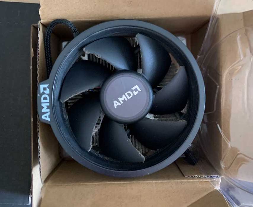 Ryzen 5 2600X Computer Processor with Fan452216158401351681