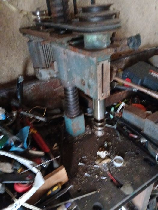 Продам Сверлильный Станок.