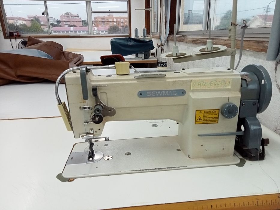 Lote de 5 Máquinas de costura